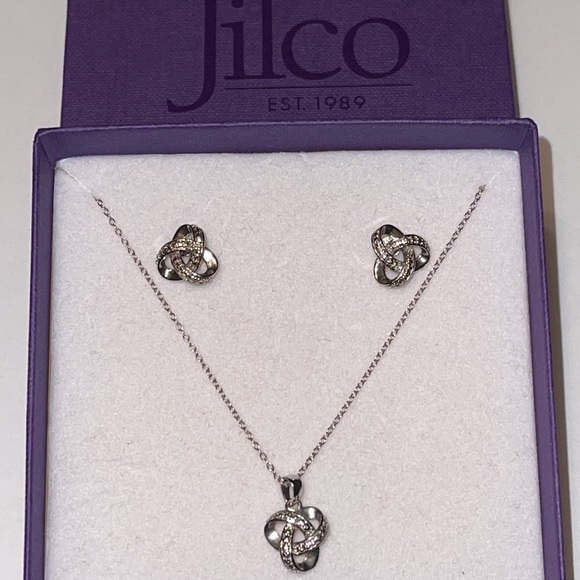 Jilco Jewelry Nwot Diamond Love Knot Setss 2twt Diamond Pendantss